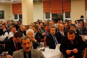 Eğitim-Bir-Sen okul m&uuml;d&uuml;rleri ile buluştu