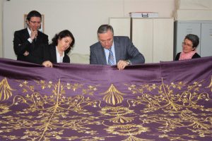 Murad-I H&uuml;davendigar'ın sanduka &ouml;rt&uuml;s&uuml;ne muhteşem onarım