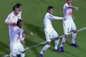 Neymar yine &ccedil;ıldırdı