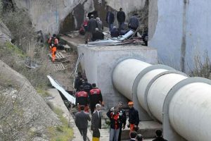 Barajdaki iş&ccedil;inin cesedine ulaşıldı