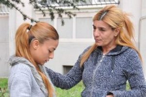 KKTC'den T&uuml;rk anne-kıza b&uuml;y&uuml;k ayıp