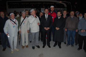 Kutsal topraklara dualarla uğurlandılar