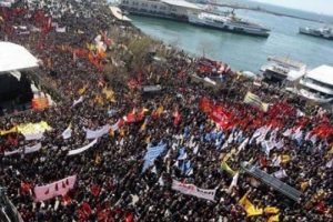 Kadık&ouml;y'de dev miting