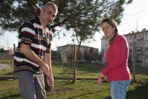 Ukraynalı Nataliya Bursa'ya golf &ouml;ğretiyor