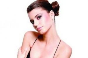 Beren Saat &ouml;fke sa&ccedil;tı!