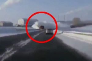 Kar kamyonu g&uuml;lme krizine soktu!