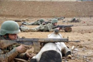 Şemdinli'de &ccedil;atışma: 1 asker şehit