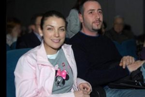 &Ouml;zge &Ouml;zberk eşini aldattı mı?