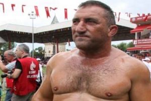 Ahmet Taş&ccedil;ı'ya silahlı saldırı