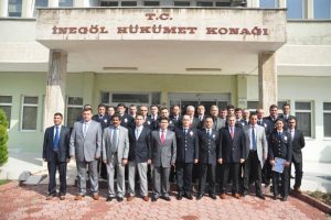 30 polise başarı belgesi