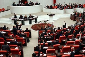 15 bin h&uuml;k&uuml;ml&uuml;ye tahliye umudu