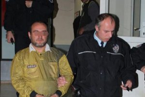 Yangın mağduruna karakolda  şok