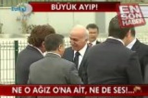 Atat&uuml;rk'e b&uuml;y&uuml;k ayıp