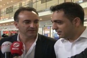 Carvalhal &uuml;lkesine d&ouml;nd&uuml;