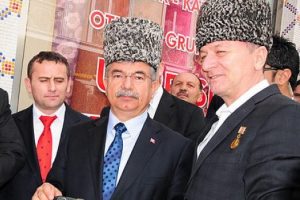 İhtiyacımız b&uuml;t&uuml;nleştirici bir anayasa