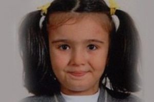 Bakıcıya bırakılan minik Ece feci can verdi