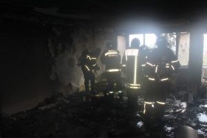 Unutulan sigara evi k&uuml;l etti