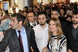 Esra Erol izdihamı!