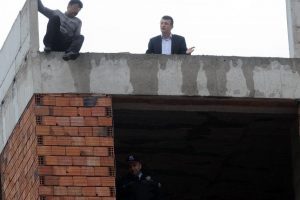 İş s&ouml;z&uuml; verilince intihardan vazge&ccedil;ti