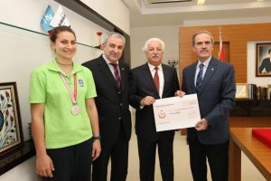 Altepe'den 'Filenin Sultanları'na &ouml;vg&uuml;
