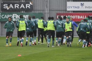 Bursaspor, Sivasspor &ouml;n&uuml;nde yarı final peşinde