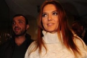 Demet'e teklif &uuml;st&uuml;ne teklif