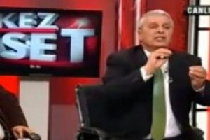 Canlı yayında T&uuml;rk m&uuml;s&uuml;n kavgası
