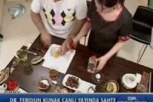 Canlı yayında sahte bal yaptı