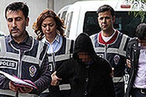 Terkedildi, fuhuşa s&uuml;r&uuml;klendi