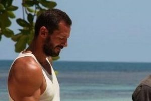 Adonis Nihat kadınları &uuml;zd&uuml;!