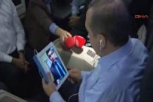 U&ccedil;akta iPad'den g&ouml;r&uuml;nt&uuml;l&uuml; g&ouml;r&uuml;şme yaptı