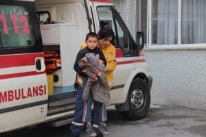 Doğalgazdan 3 kişi zehirlendi