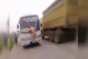 Ceza kesmek i&ccedil;in bakın ne yaptı?