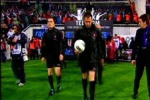 Derbi ma&ccedil;ına yağmur engeli