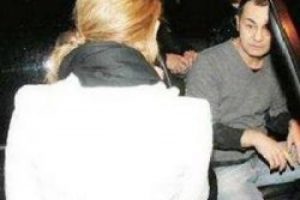 Serdar Orta&ccedil; Rus g&uuml;zelleri sokak ortasında bıraktı
