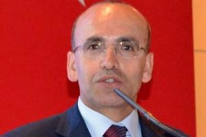 "Cari a&ccedil;ık daralıyor"
