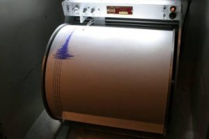 Papua Yeni Gine'de deprem