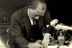 Atat&uuml;rk'&uuml;n el yazısı font oldu