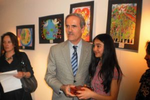 &Ccedil;ocuklar barışı &ccedil;izdi
