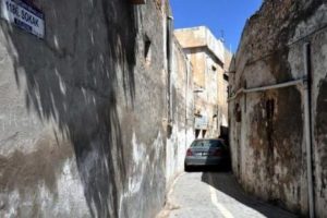 Ka&ccedil;arken sıkışıp kaldı