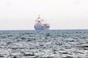 Suriye'ye giden silah y&uuml;kl&uuml; gemi durduruldu