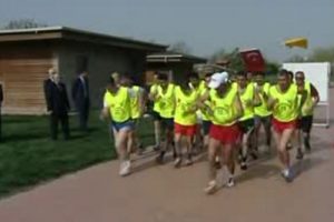Postacıların yarışı Kemal Sunal'ın filmini hatırlattı