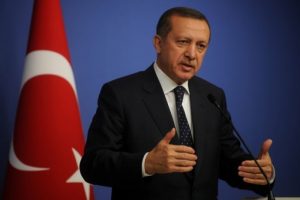 Tanklar kışlalarına &ccedil;ekilmeli