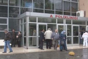 Sağlık &ccedil;alışanları eylemde