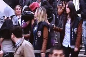 2012'nin enb&uuml;y&uuml;k fuhuş operasyonu