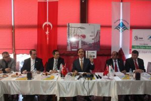 Vişne Caddesi d&uuml;nyaya a&ccedil;ılıyor