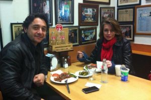 &Uuml;nl&uuml; oyuncuların kebap keyfi