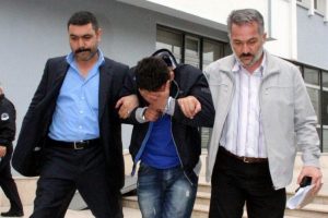 Tacizciyi s&uuml;rd&uuml;ğ&uuml; losyonun kokusu ele verdi