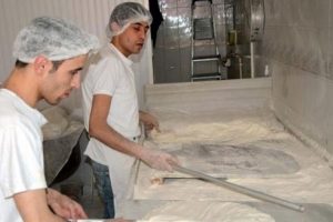 Makinası &ccedil;ıktı, fiyatı &uuml;&ccedil;te birine indi