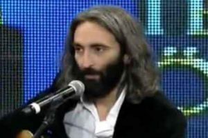 Fırat Tanış'tan şarkılı tepki